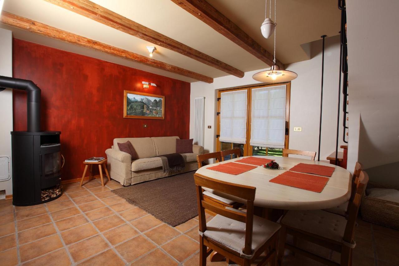 קרנייסקה גורה Kronau Chalet Resort מראה חיצוני תמונה